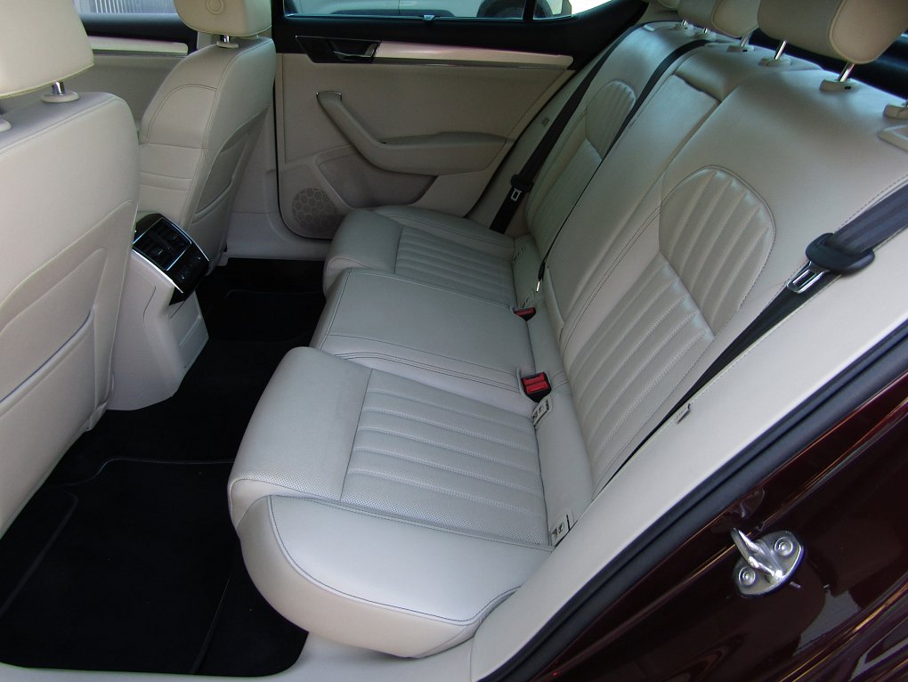 Škoda Superb III 2.0 TSi L&K 4x4