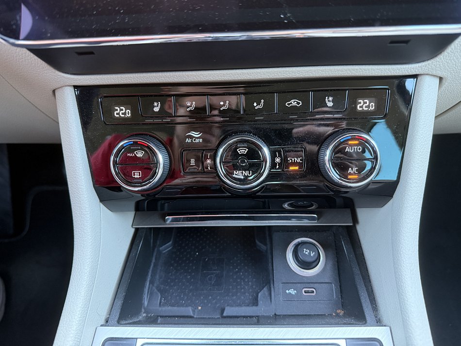 Škoda Superb III 2.0 TSi L&K 4x4