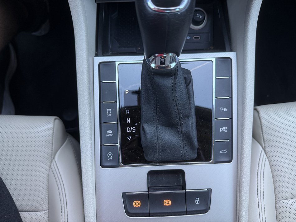 Škoda Superb III 2.0 TSi L&K 4x4