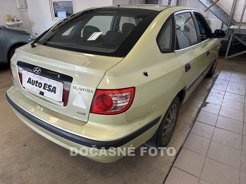 Hyundai Elantra 2.0 CRDi 