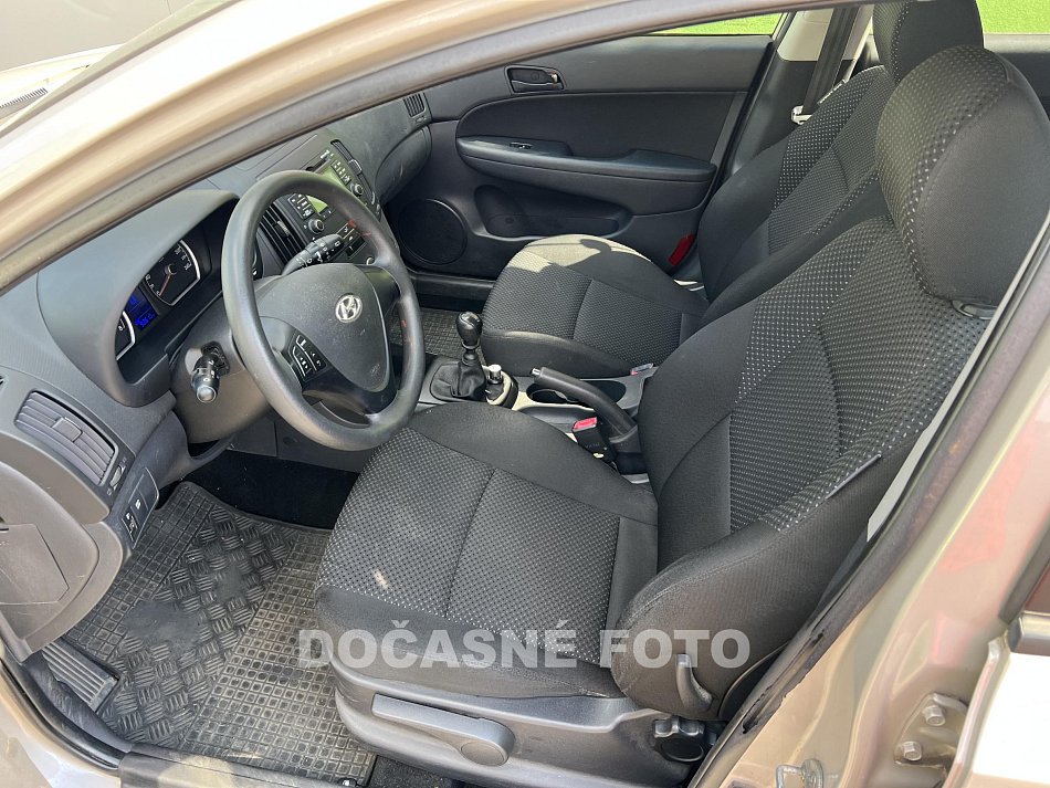 Hyundai I30 1.4 i  16V 