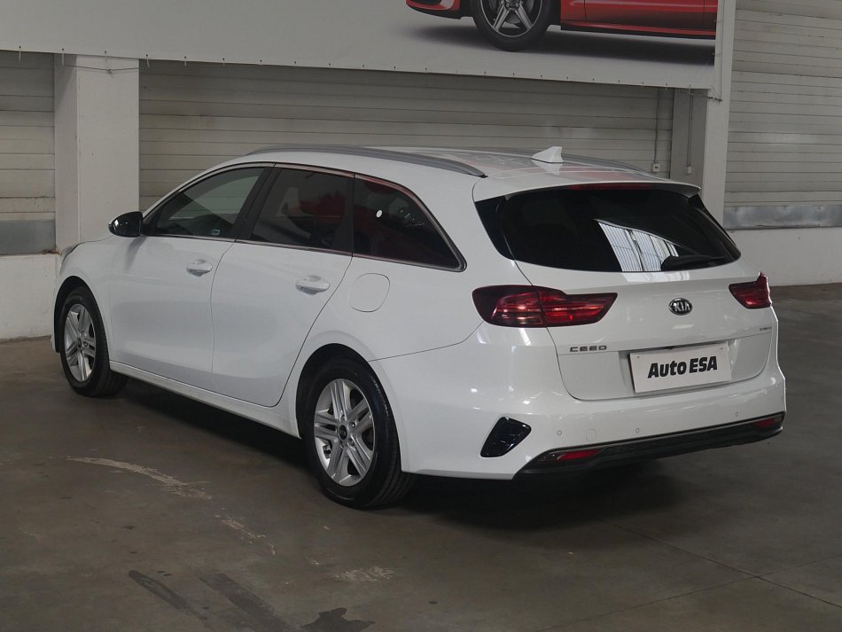 Kia Ceed 1.6 CRDi TOP