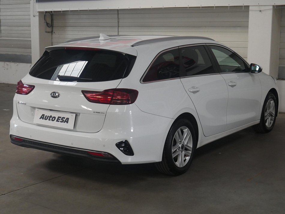 Kia Ceed 1.6 CRDi TOP