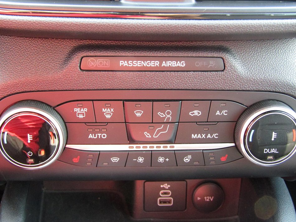 Ford Kuga 2.5 HEV 