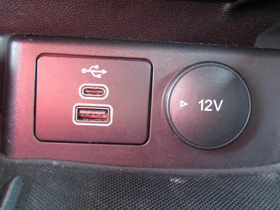 Ford Kuga 2.5 HEV 