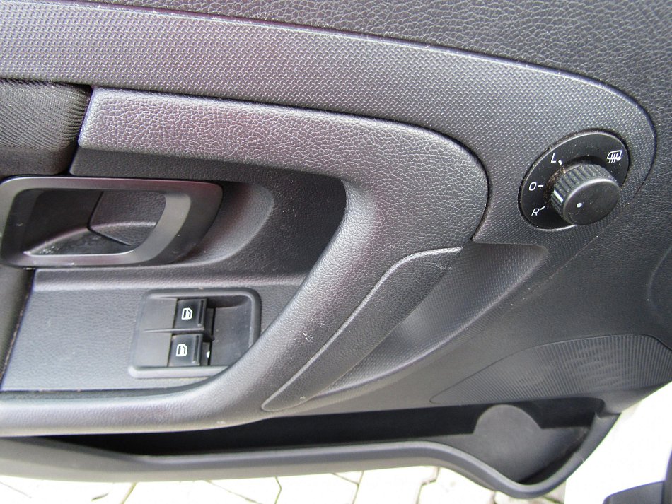 Škoda Roomster 1.4i 16V Ambition