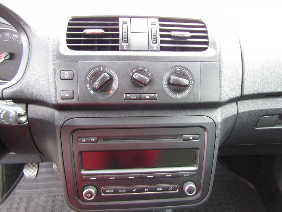 Škoda Roomster 1.4i 16V Ambition