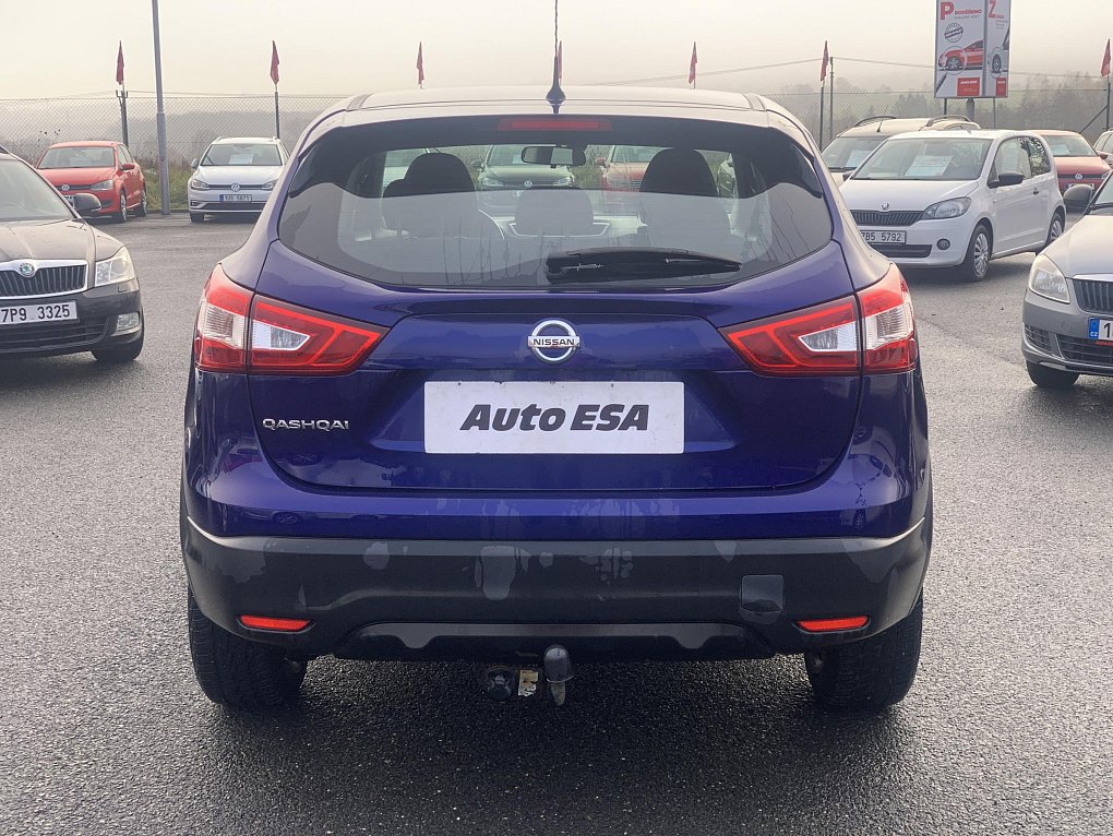 Nissan Qashqai 1.2i 