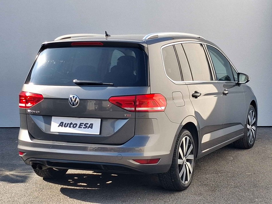 Volkswagen Touran 1.4 TSi Highline