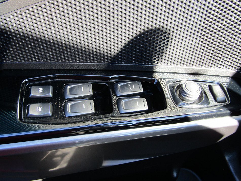 SsangYong Tivoli 1.5i 