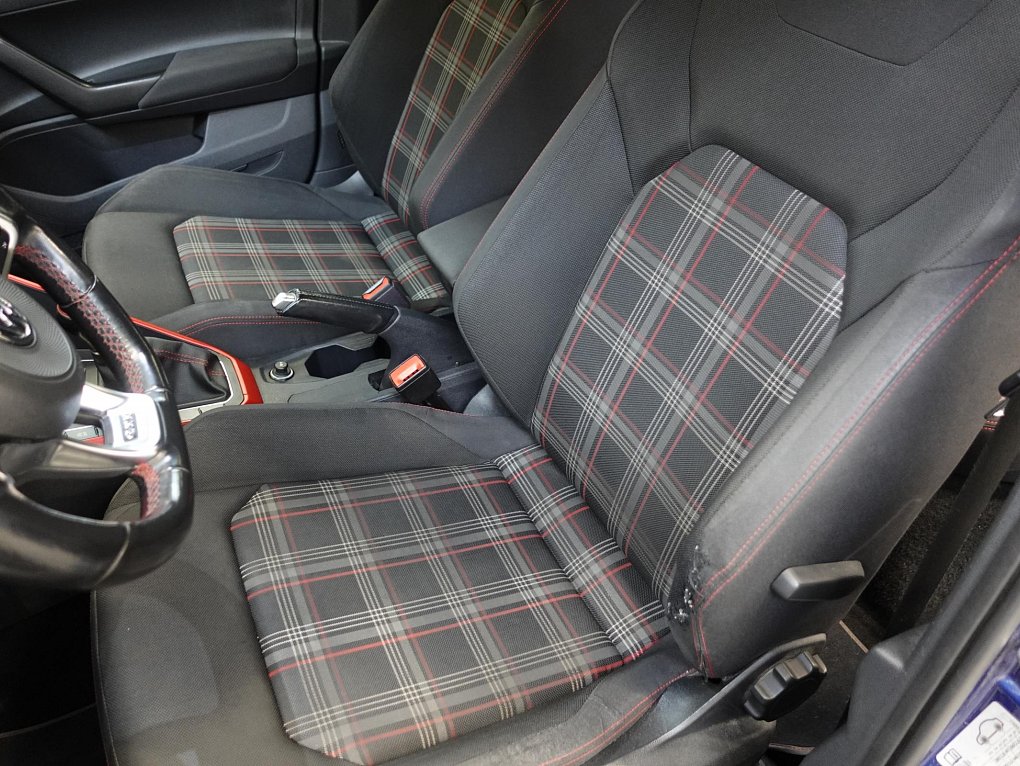 Volkswagen Polo 2.0TFSi 