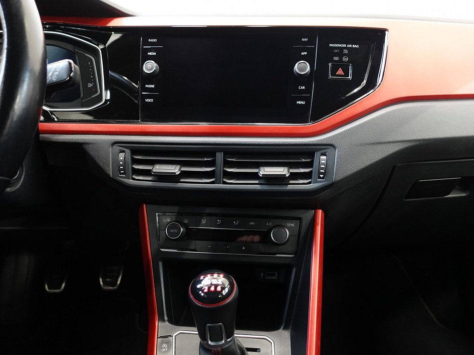 Volkswagen Polo 2.0TFSi 