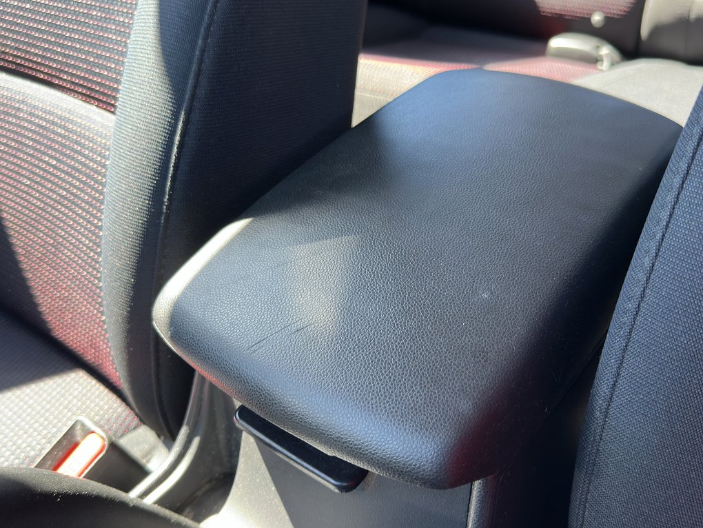Mazda 3 1.4i 