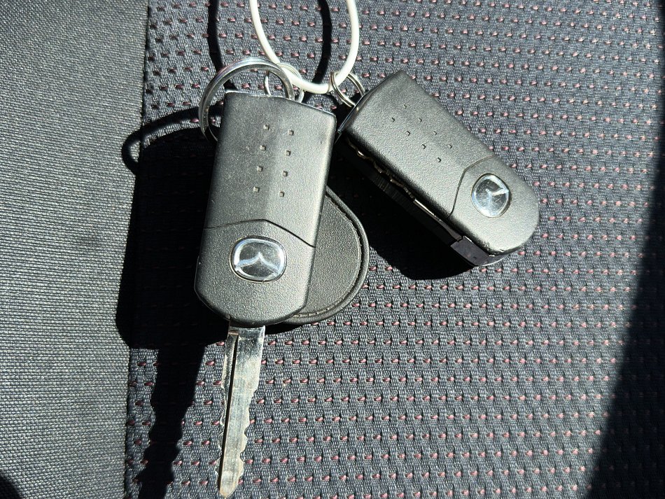 Mazda 3 1.4i 