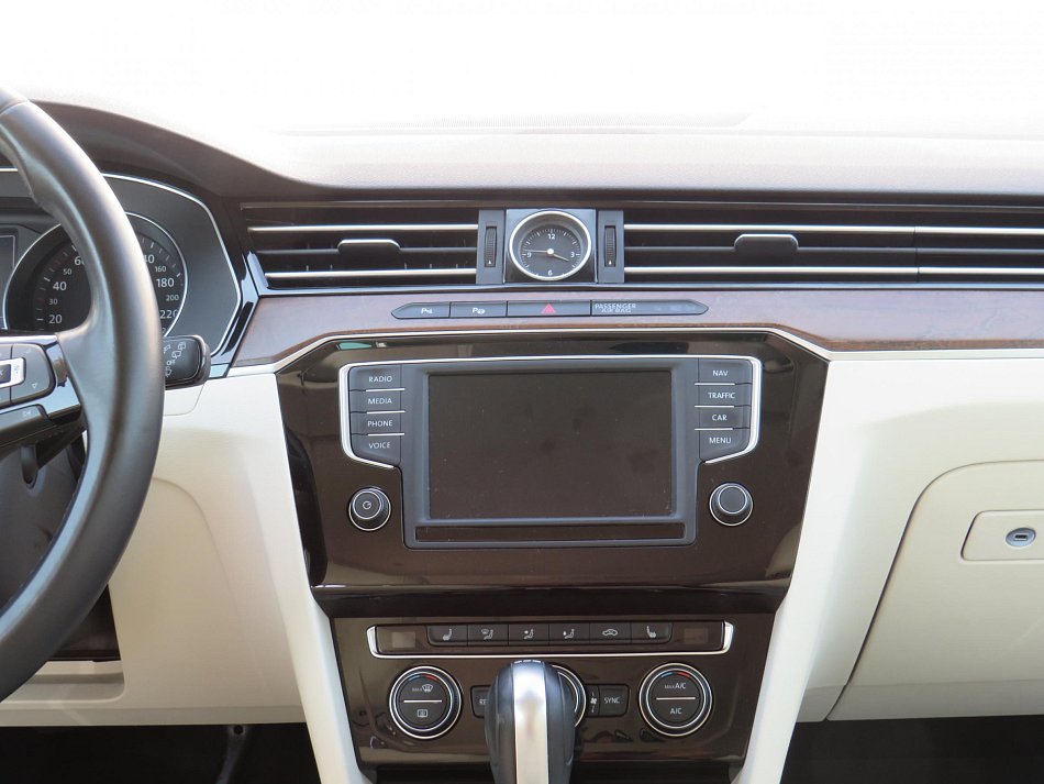 Volkswagen Passat 2.0TDi  4x4