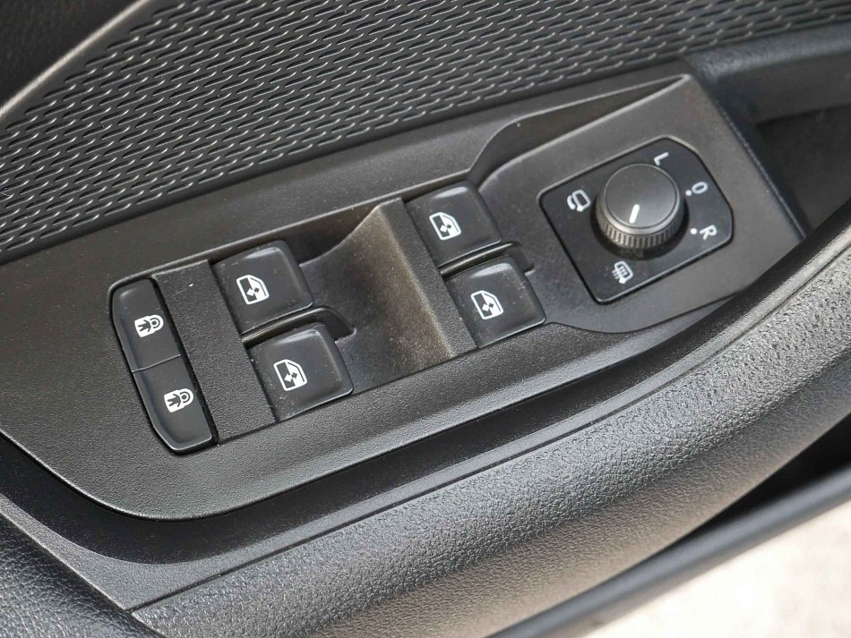 Škoda Octavia IV 1.5 TSi 