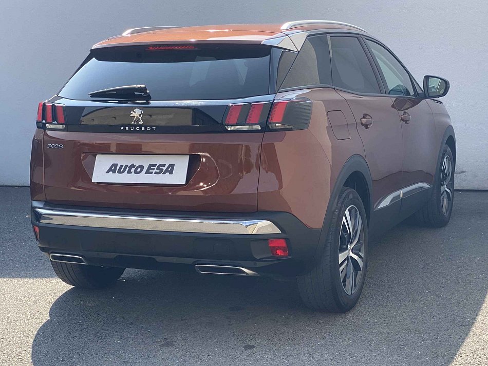 Peugeot 3008 1.2 PT Allure