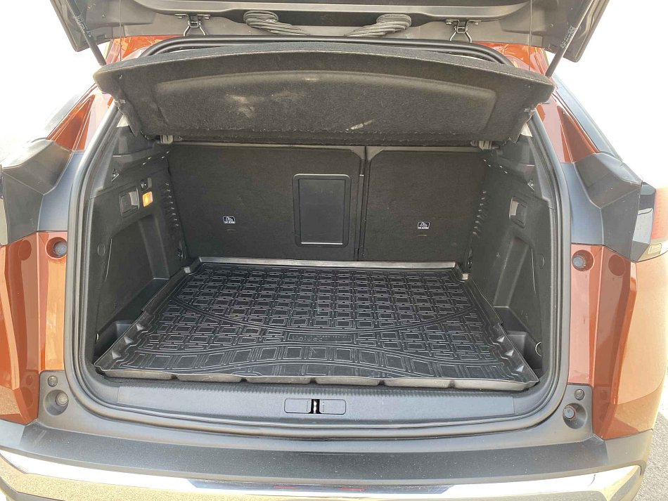 Peugeot 3008 1.2 PT Allure