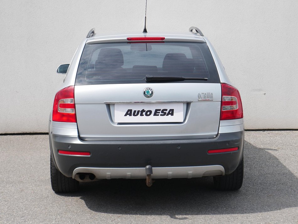 Škoda Octavia II 2.0 TDi Scout 4x4