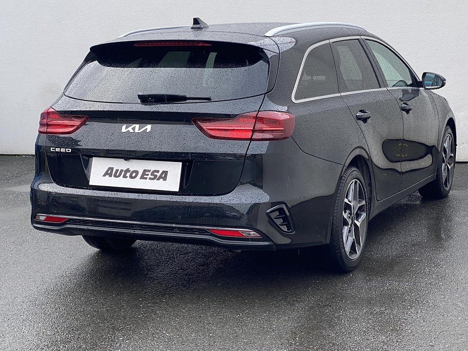 Kia Ceed 1.5 T-GDi TOP