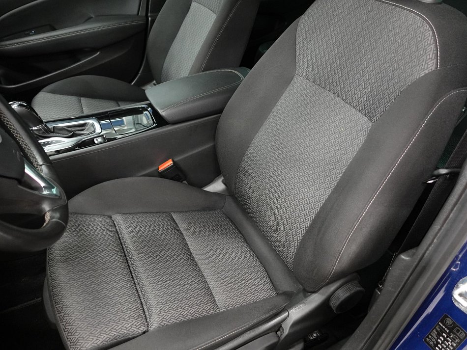 Opel Insignia 2.0CDTi 