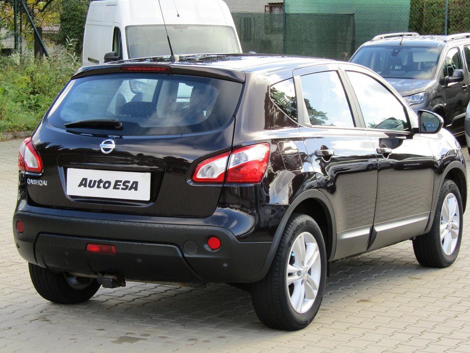 Nissan Qashqai 2.0i 
