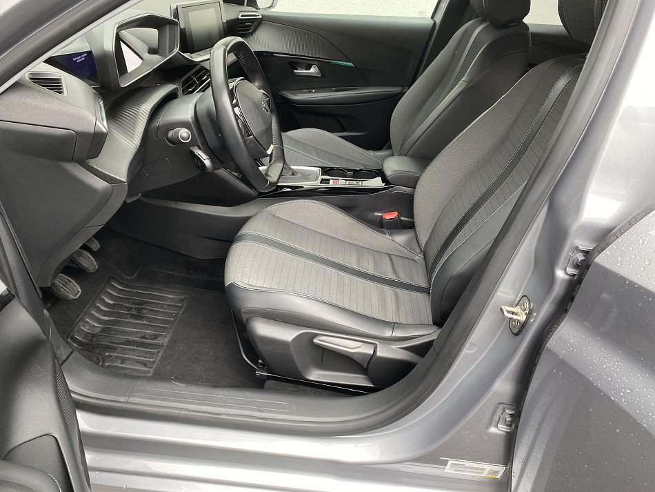 Peugeot 208 1.2 PT 