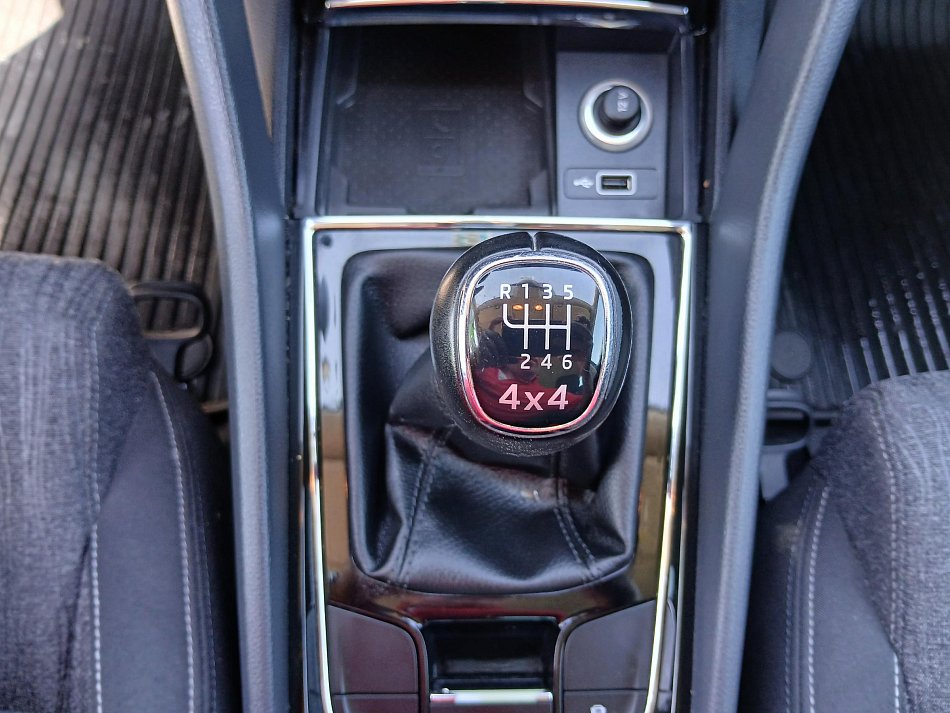 Škoda Karoq 2.0 TDi  4x4
