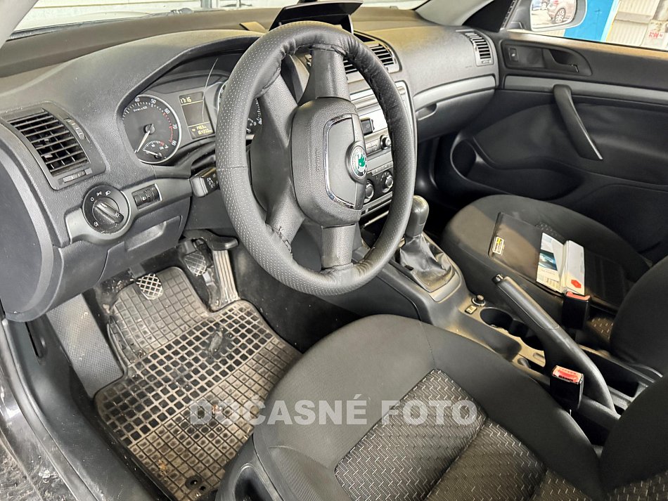 Škoda Octavia II 1.6 MPI 