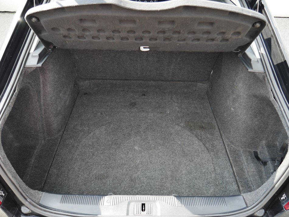 Škoda Octavia II 1.6 MPI 