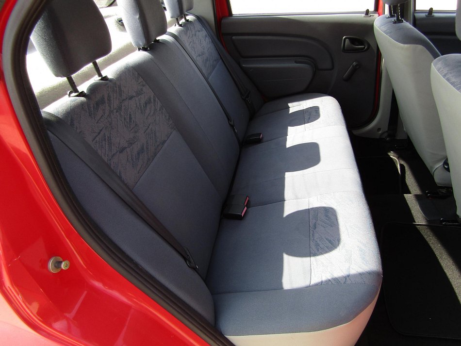 Dacia Logan 1.4i 