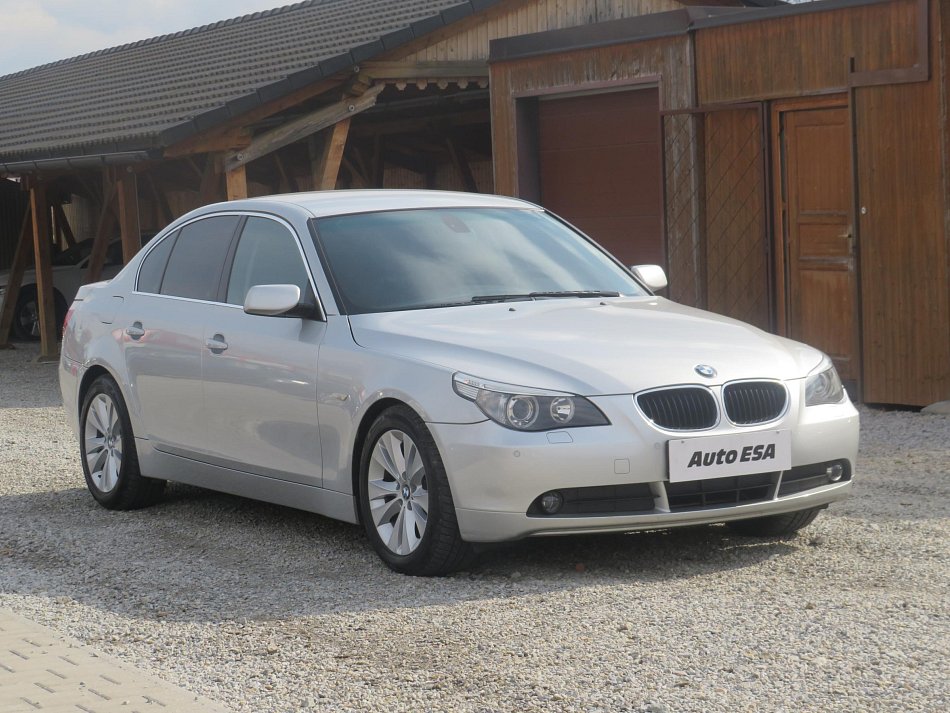 BMW Řada 5 2.2i  520i