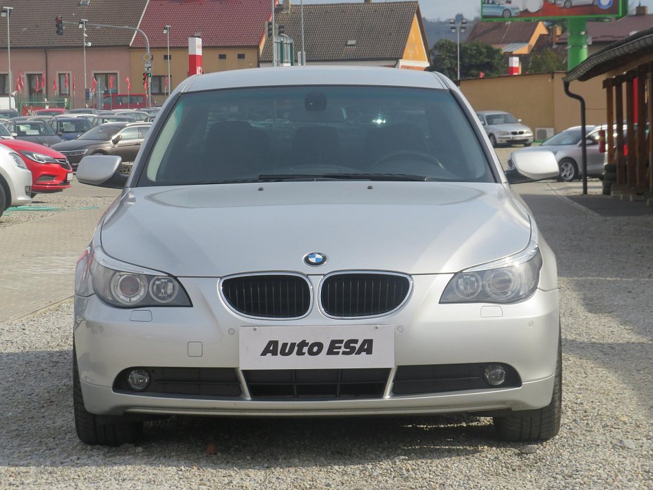 BMW Řada 5 2.2i  520i