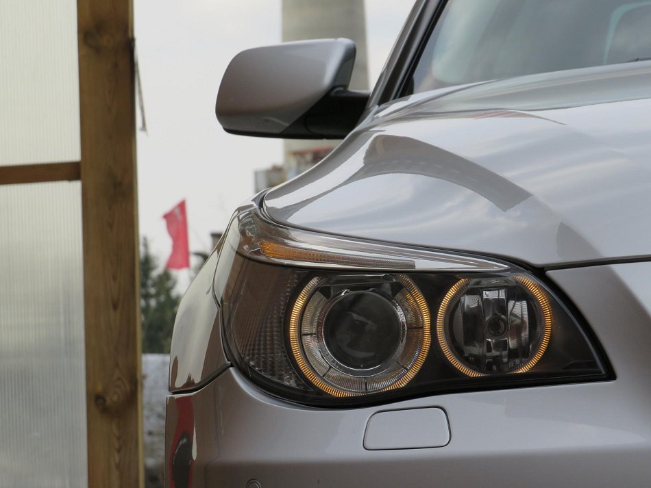 BMW Řada 5 2.2i  520i