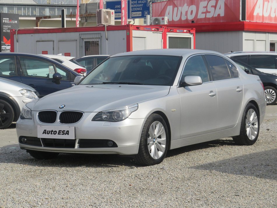 BMW Řada 5 2.2i  520i