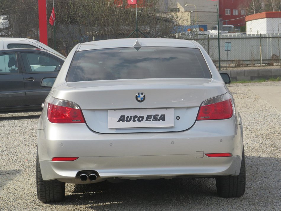 BMW Řada 5 2.2i  520i