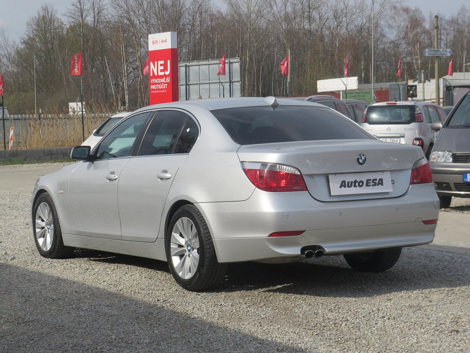 BMW Řada 5 2.2i  520i