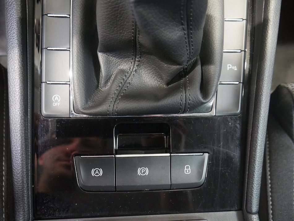 Škoda Superb III 2.0 TDi 