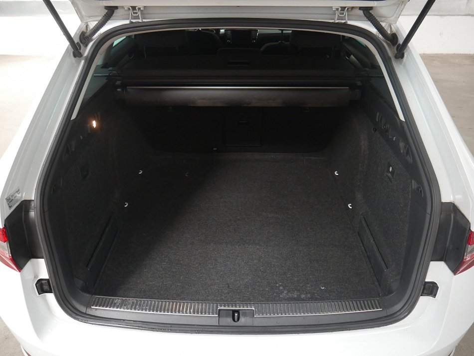 Škoda Superb III 2.0 TDi 