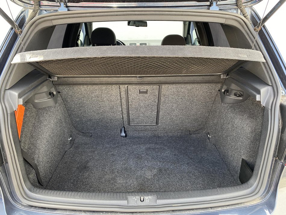 Volkswagen Golf 2.0 TSi 