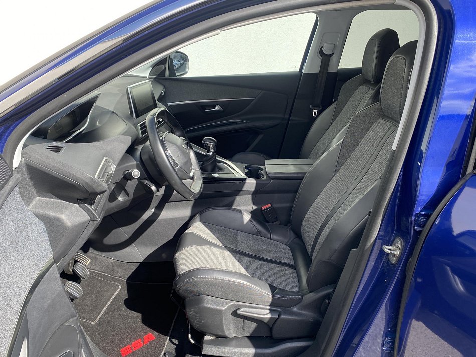 Peugeot 3008 2.0 HDi Allure