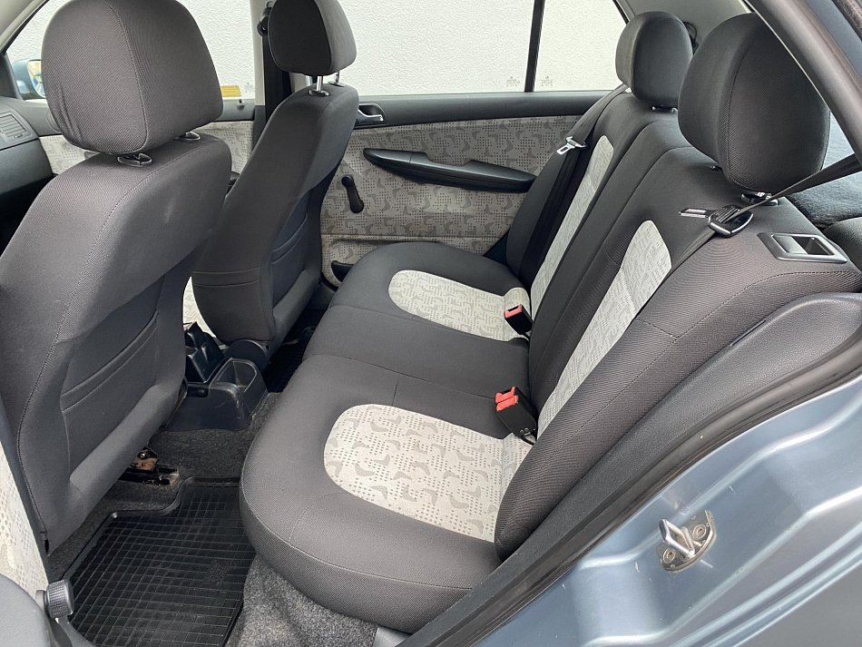 Škoda Fabia I 1.2 12V 