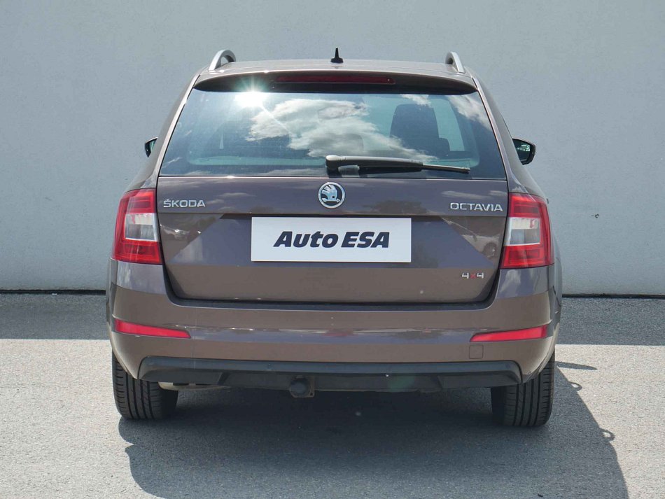 Škoda Octavia III 2.0TDi Elegance 4x4