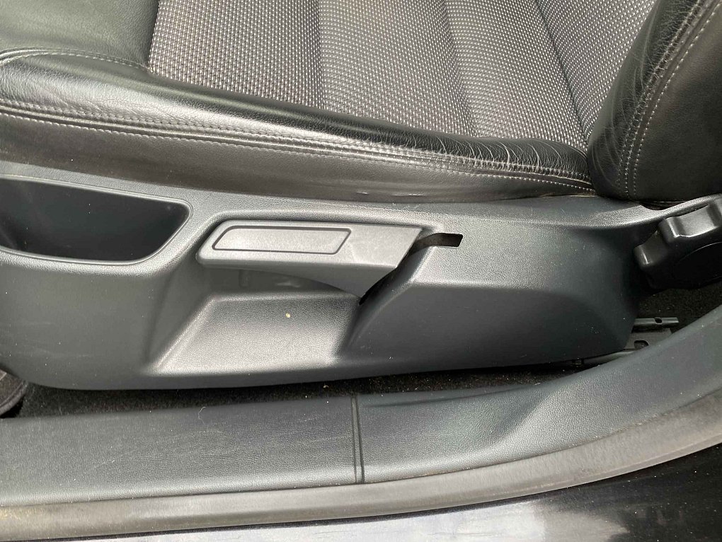 Škoda Octavia II 2.0 TDi Elegance