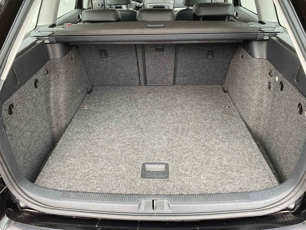 Škoda Octavia II 2.0 TDi Elegance
