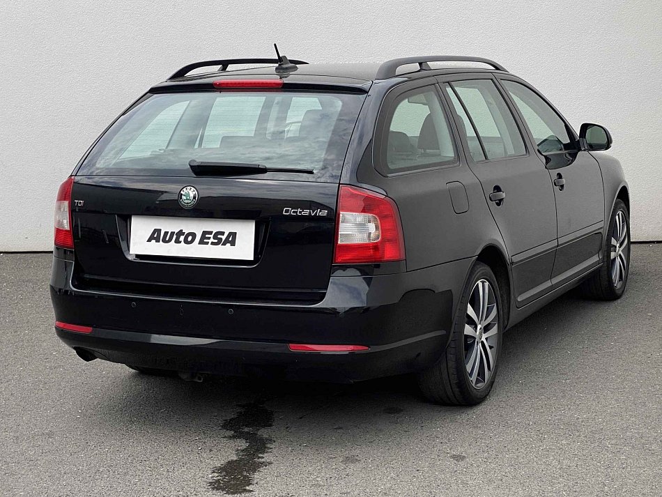 Škoda Octavia II 2.0 TDi Elegance