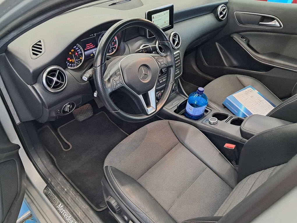 Mercedes-Benz Třída A 1.6i  180