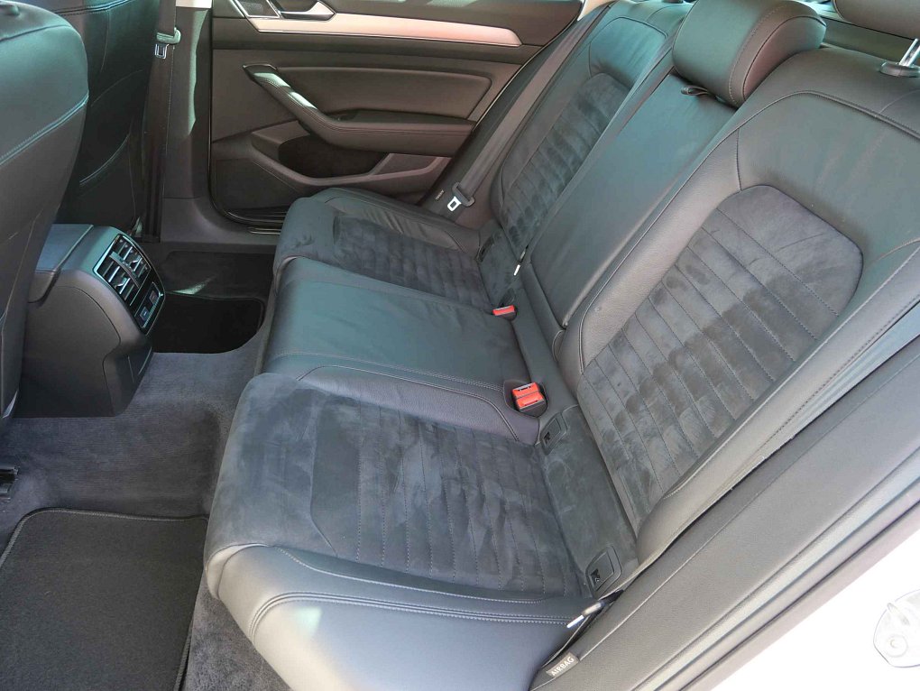 Volkswagen Passat 2.0TDi 