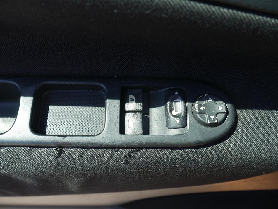 Peugeot 207 1.4 HDi 
