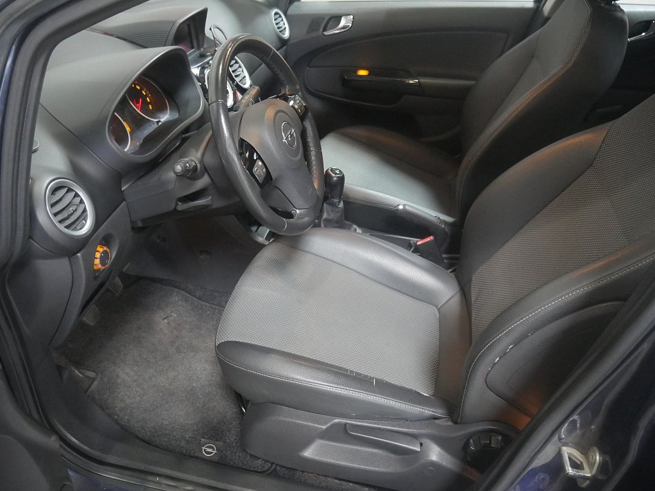 Opel Corsa 1.4 16V 